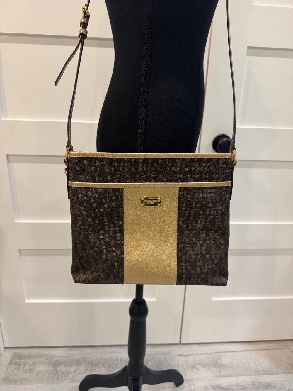 Michael Kors Brown & Gold Signature Crossbody Bag